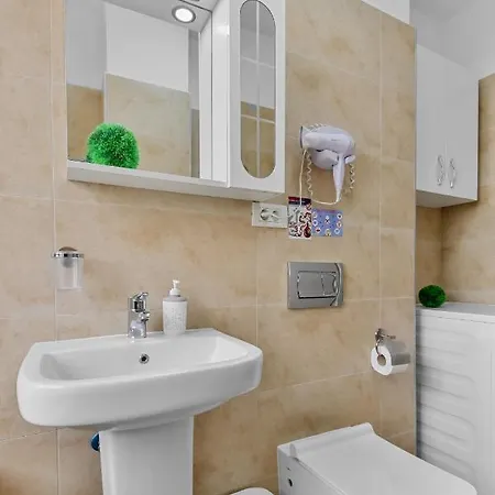 Modern In New Building With Panoramic View Apartment *